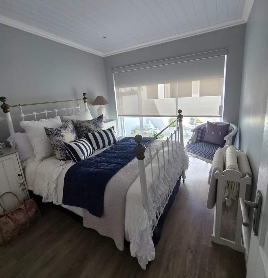 2 Bedroom Property for Sale in Struisbaai Western Cape